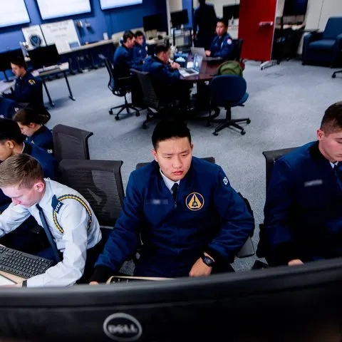 Photo of war fighters troubleshooting