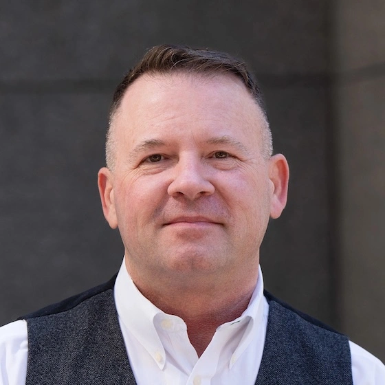 Headshot of Stephen Beck.
