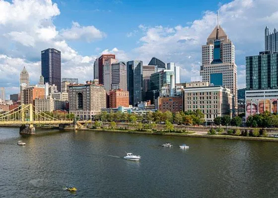 Skyline of Pittsburgh with the Allegheny River in the foreground
