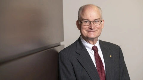 SEI Director and CEO Paul Nielsen Receives AIAA Award