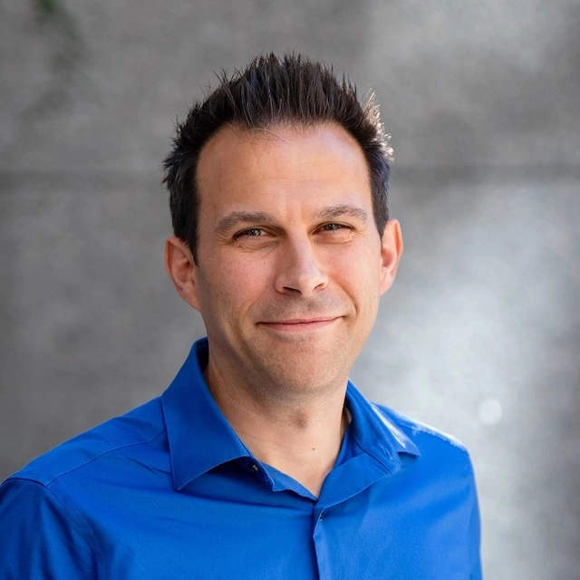 Headshot of Erik Shreve.