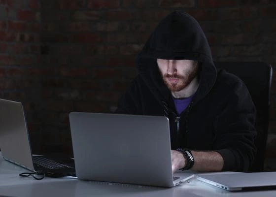 Design Pattern Recovery from Malware Binaries