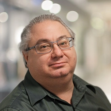 Headshot of Dan Plakosh, Technical Director.